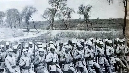 开云棋牌入口-新四军刚冲出日军包围圈，旅长却下令：打回去，日军人数不对劲！